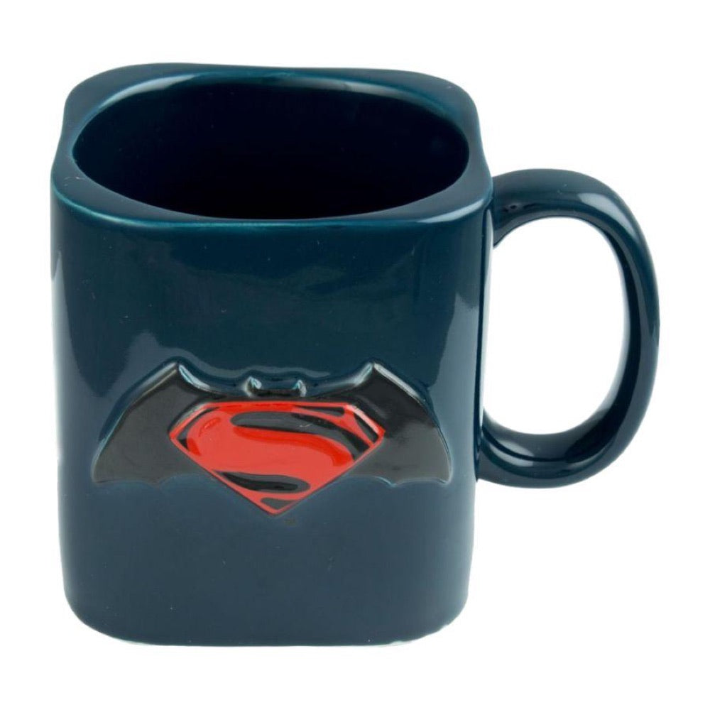 Batman v Superman: Dawn of Justice – Batman v Superman 3D Logo Mug