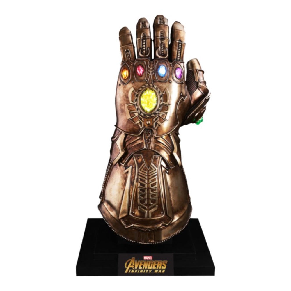 Avengers 3: Infinity War – Infinity Gauntlet Life-Size Prop Replica