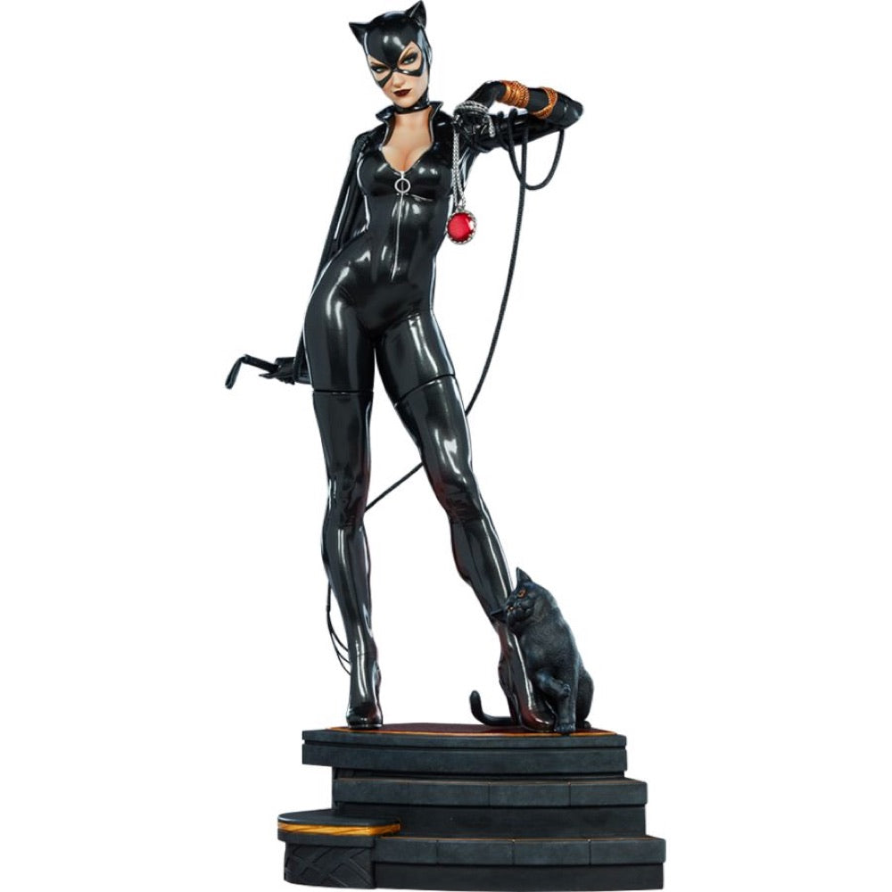 DC Comics – Catwoman Premium Format Statue