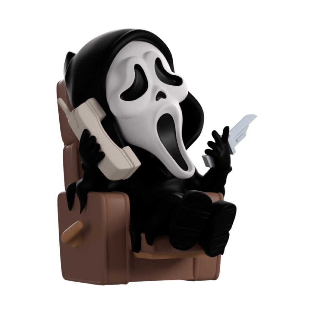 Scream – Ghostface Lounging 4″ Vinyl Figure