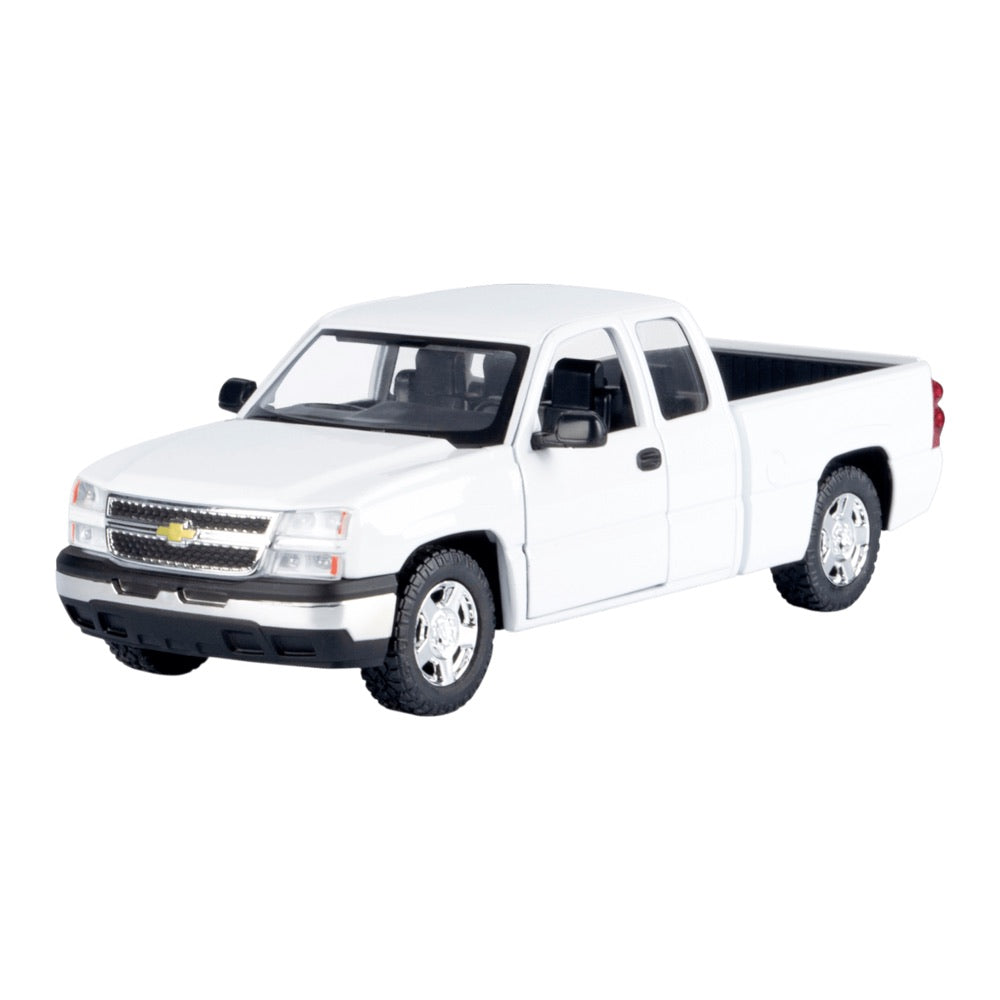 Timeless Legends – 1:25 2006 Chevy Silverado 1500