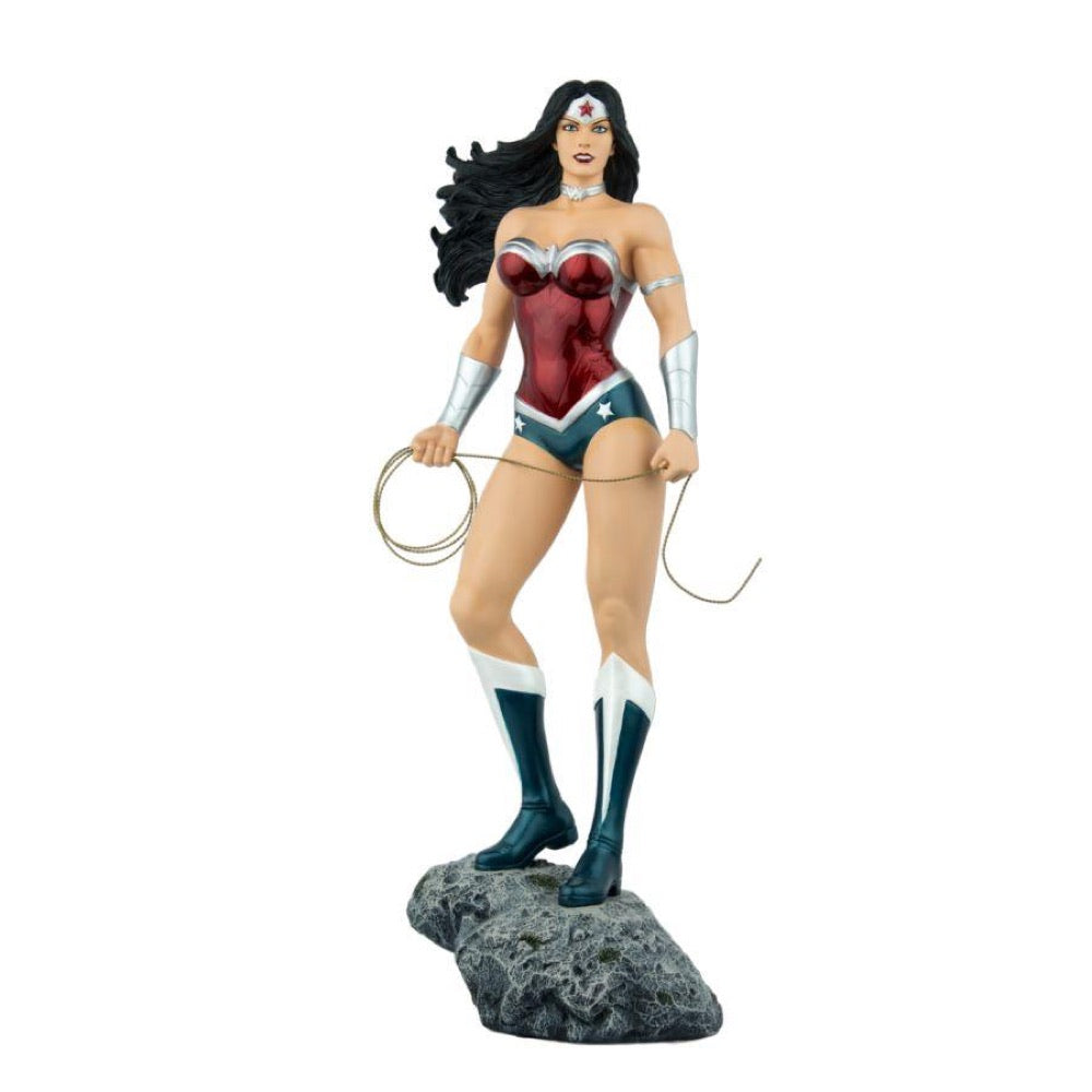 Wonder Woman (comics) – New 52 1:6th Scale Limited Edition Statue