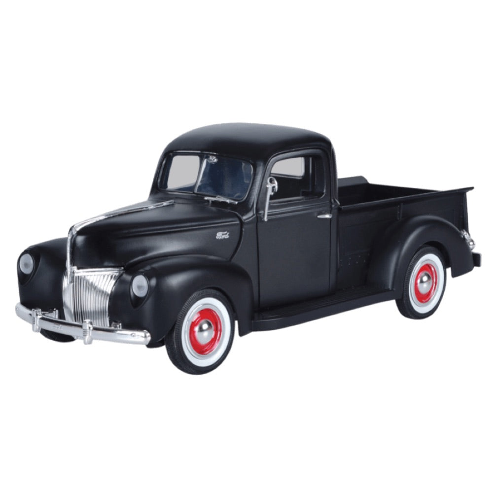 Timeless Legends – 1:18 Scale 1940 Ford Pickup [Black]